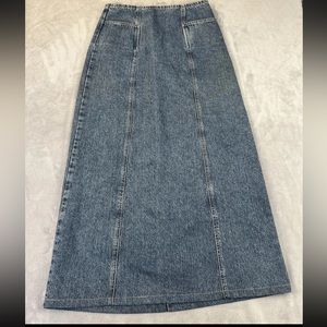 Select Z Cavaricci womens light wash long blue denim skirt size 26